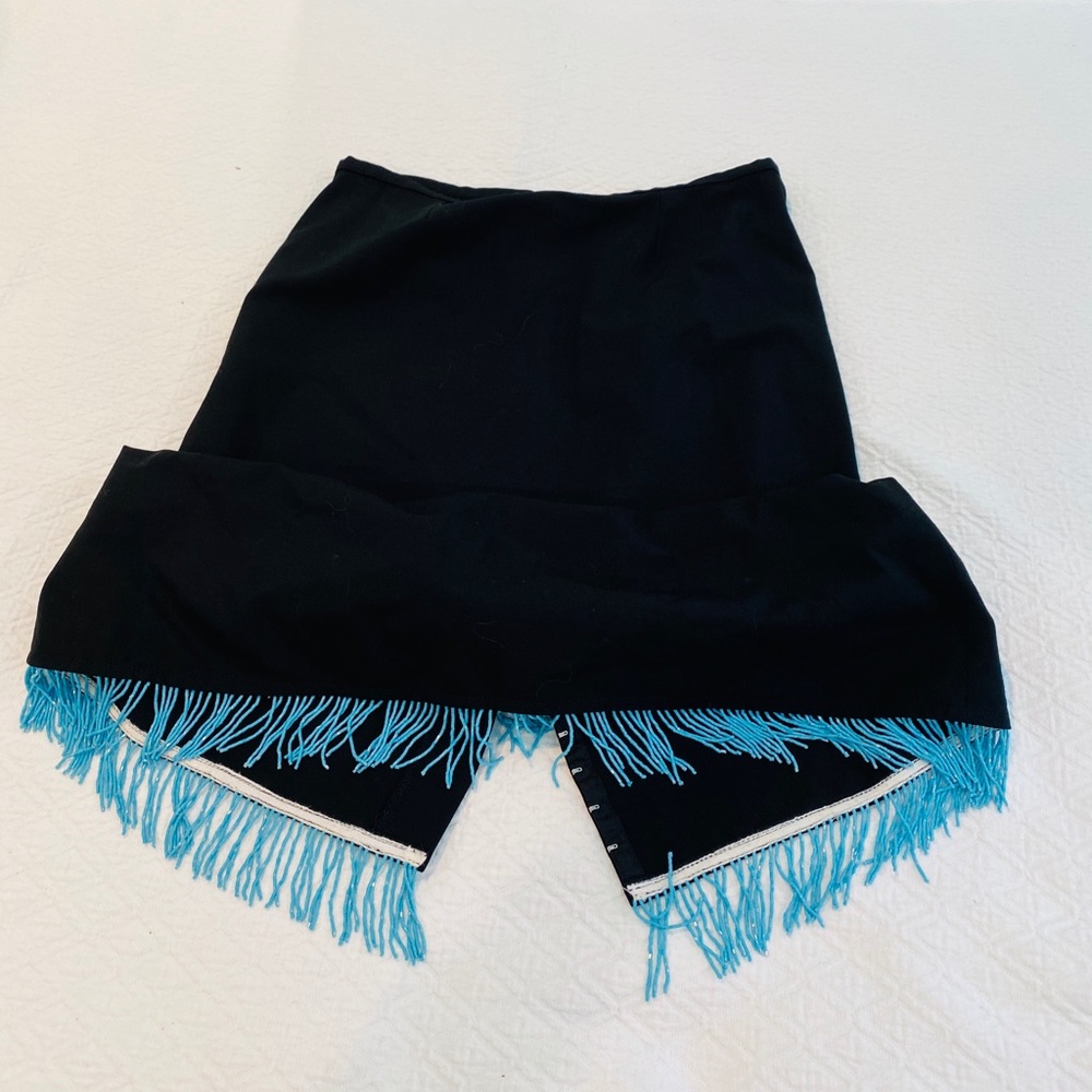 EUC William B hook back skirt hand beaded fringe 8